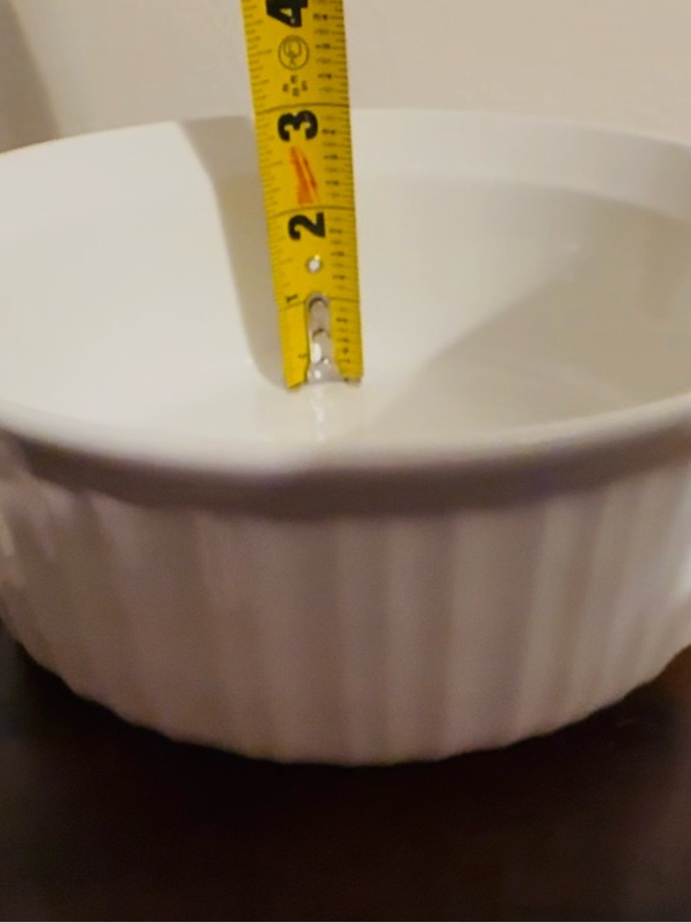 Corning ware French White 1-1/2 qt stoneware, with lid, used/good. - Picture 6 of 7